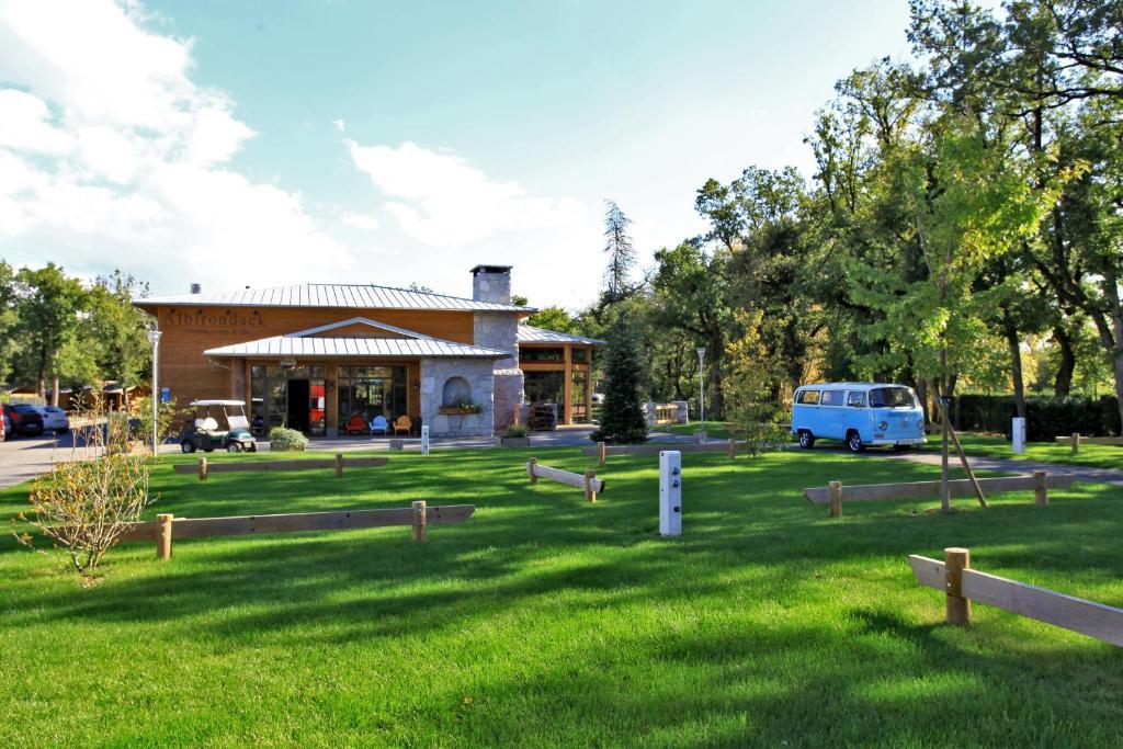 Albirondack Camping Lodge & Spa Dış mekan fotoğraf